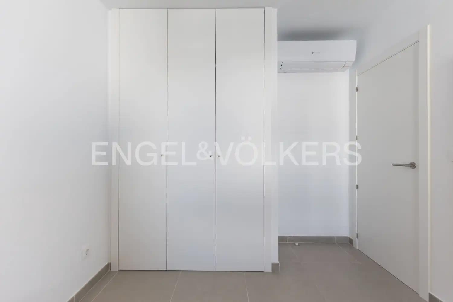 3 slaapkamer Penthouse te huur in Javea / Xabia met zwembad garage - € 2.600 (Ref: 10044168)