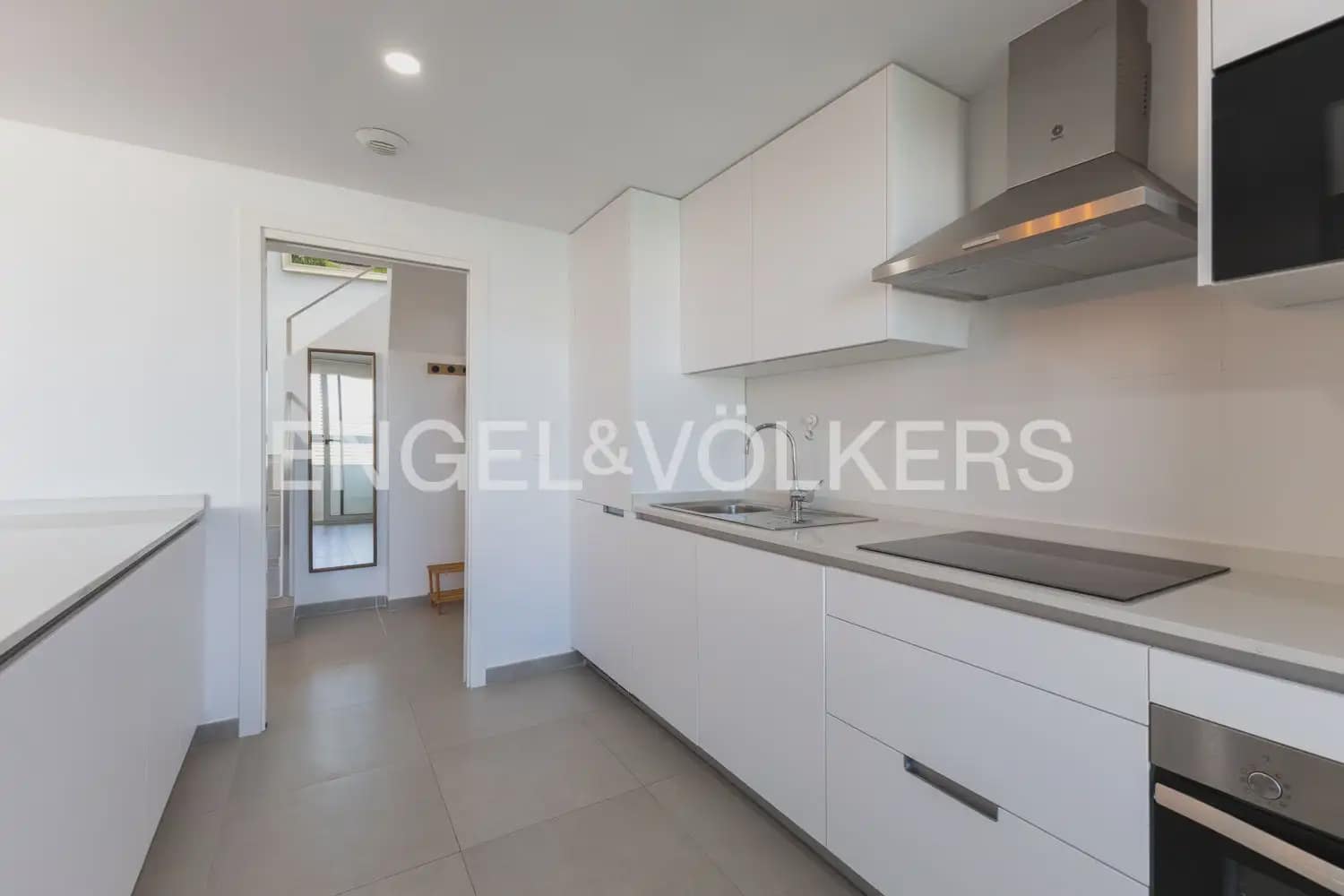 3 slaapkamer Penthouse te huur in Javea / Xabia met zwembad garage - € 2.600 (Ref: 10044168)