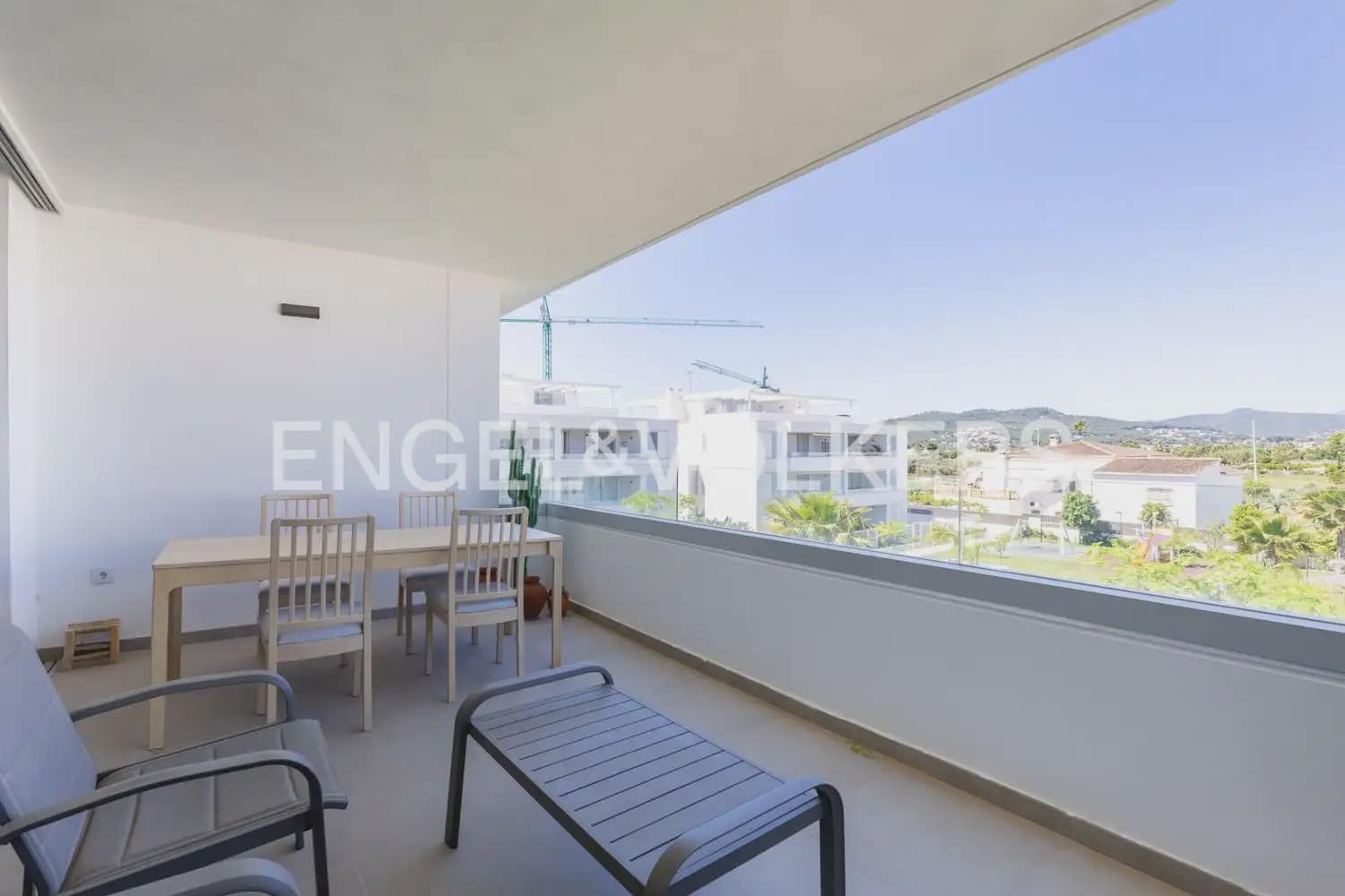 3 slaapkamer Penthouse te huur in Javea / Xabia met zwembad garage - € 2.600 (Ref: 10044168)