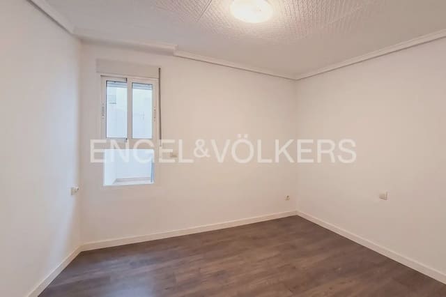 3 makuuhuone Asunto vuokrattavana paikassa Mestalla, Valencia kaupunki - 1 500 € (Ref: 10044216)