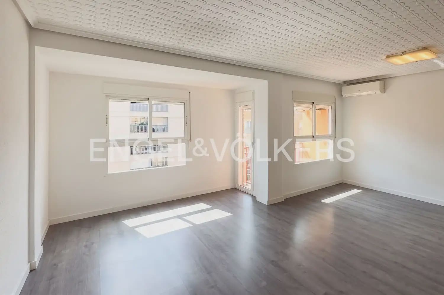 3 makuuhuone Asunto vuokrattavana paikassa Valencia kaupunki - 1 500 € (Ref: 10044216)