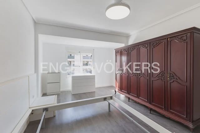 Piso de 3 habitaciones en Mestalla, València ciudad en alquiler - 1.500 € (Ref: 10044216)