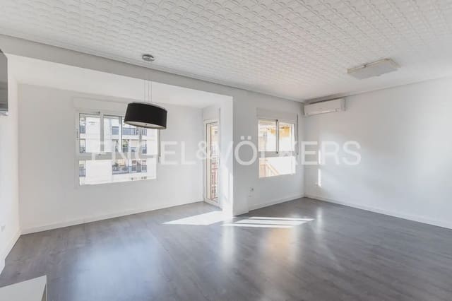 Piso de 3 habitaciones en Mestalla, València ciudad en alquiler - 1.500 € (Ref: 10044216)