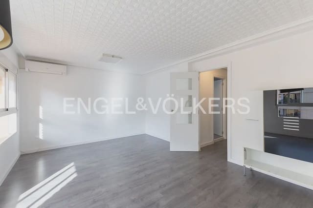 Piso de 3 habitaciones en Mestalla, València ciudad en alquiler - 1.500 € (Ref: 10044216)
