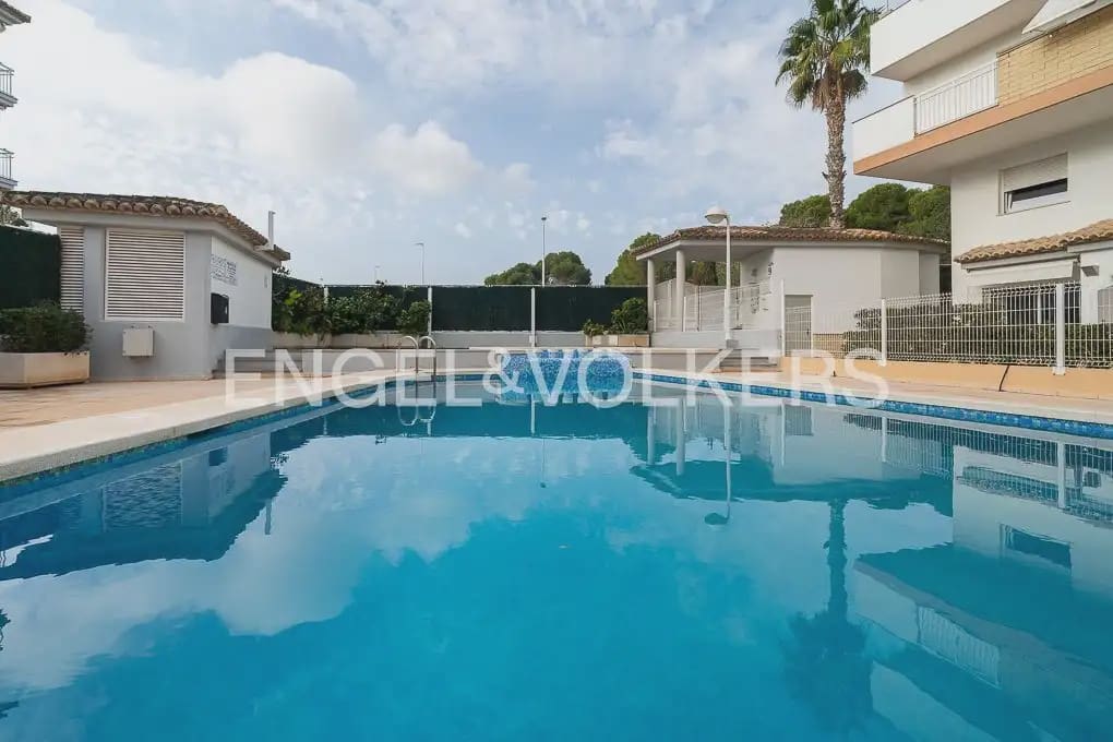 4 sypialnia Apartament do wynajęcia w Javea / Xabia z basenem garażem - 1 500 € (Ref: 10044217)