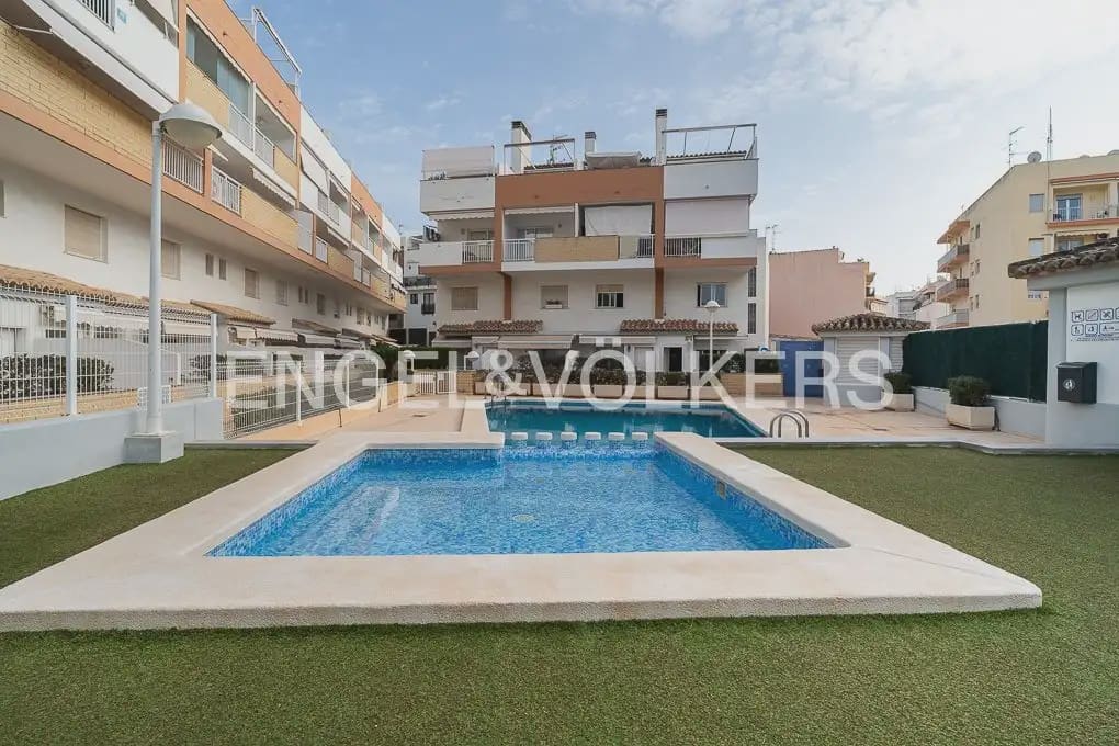 4 sypialnia Apartament do wynajęcia w Javea / Xabia z basenem garażem - 1 500 € (Ref: 10044217)