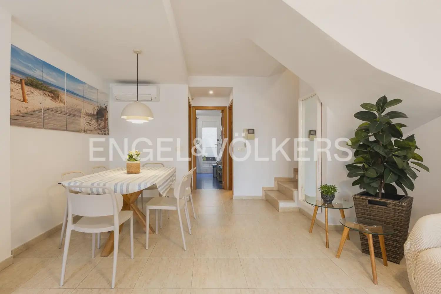 4 sypialnia Apartament do wynajęcia w Javea / Xabia z basenem garażem - 1 500 € (Ref: 10044217)