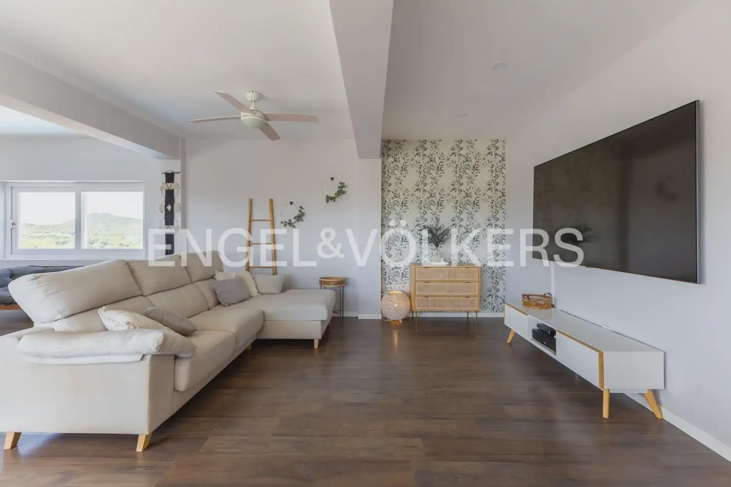 3 quarto Moradia para venda em Gilet com piscina garagem - 670 000 € (Ref: 10045314)