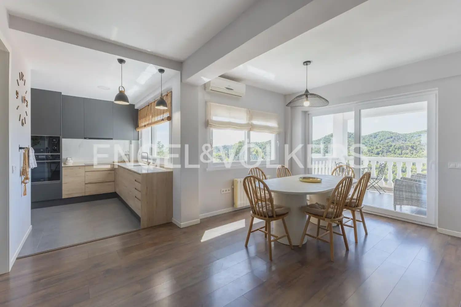 3 quarto Moradia para venda em Gilet com piscina garagem - 670 000 € (Ref: 10045314)