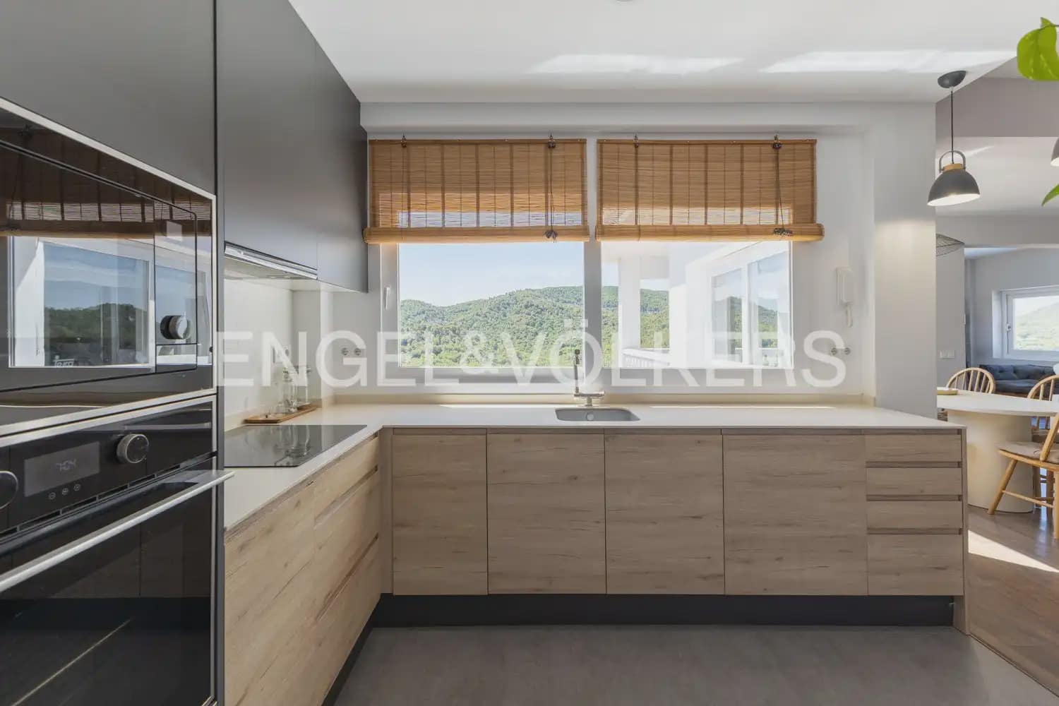 3 quarto Moradia para venda em Gilet com piscina garagem - 670 000 € (Ref: 10045314)