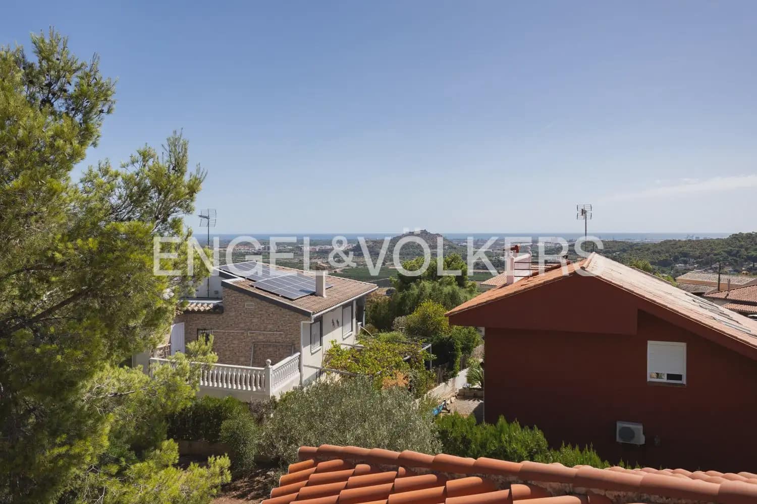 3 quarto Moradia para venda em Gilet com piscina garagem - 670 000 € (Ref: 10045314)