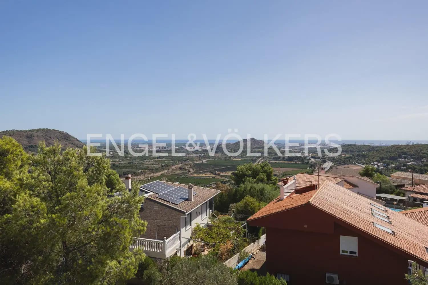 3 quarto Moradia para venda em Gilet com piscina garagem - 670 000 € (Ref: 10045314)