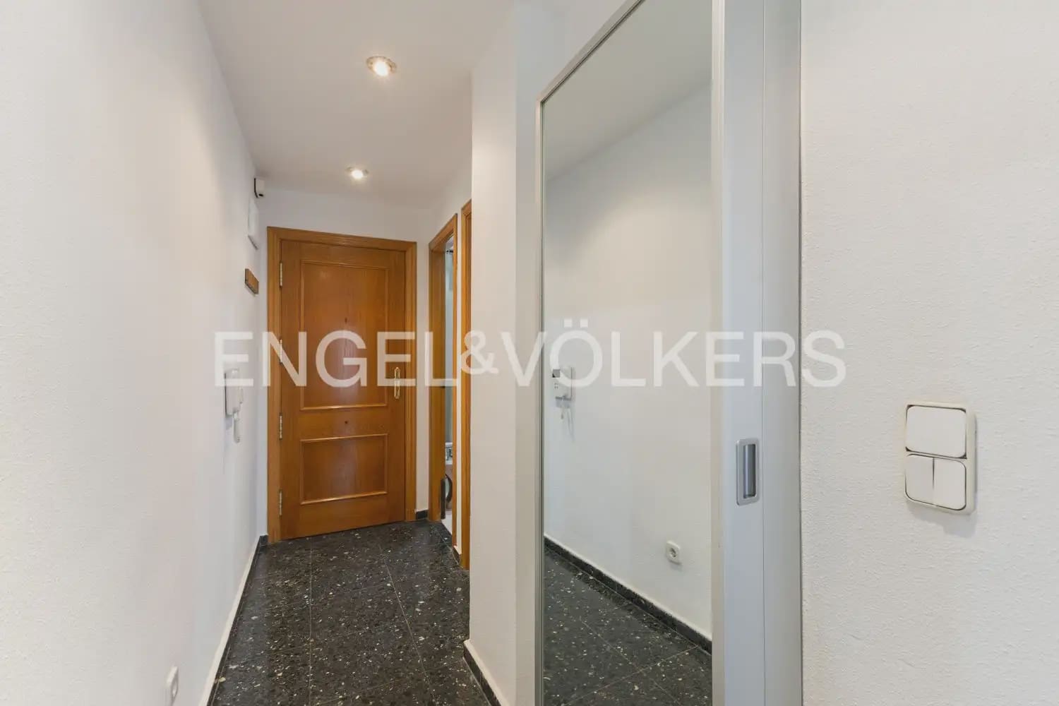 1 Zimmer Wohnung zu vermieten in Valencia Stadt - 1.200 € (Ref: 10045679)