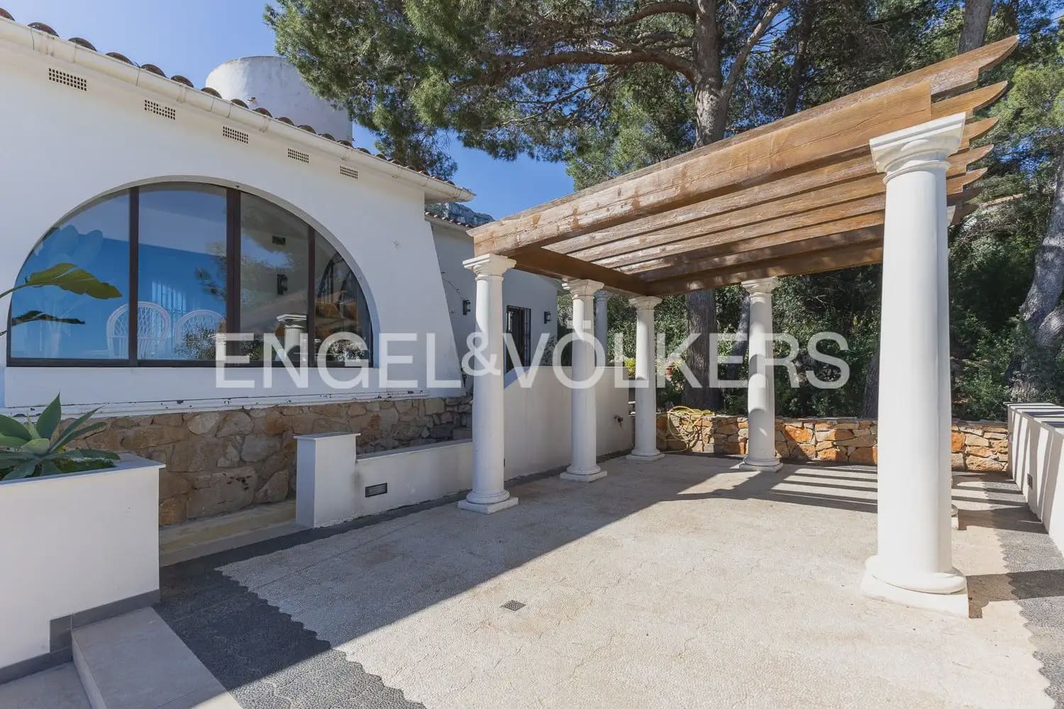 4 soverom Villa til salgs i Denia med svømmebasseng garasje - € 429 000 (Ref: 10045680)