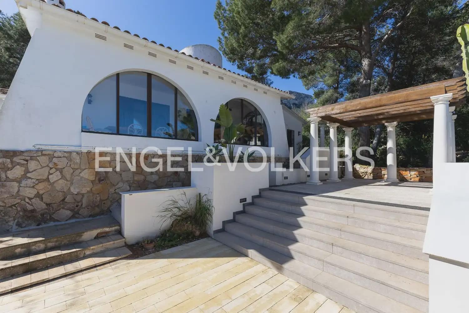 4 soverom Villa til salgs i Denia med svømmebasseng garasje - € 429 000 (Ref: 10045680)