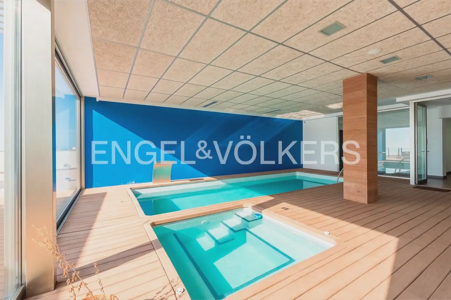 5 makuuhuone Huvila myytävänä paikassa La Vall d'Uixo mukana uima-altaan 
autotalli - 725 000 € (Ref: 10046097)