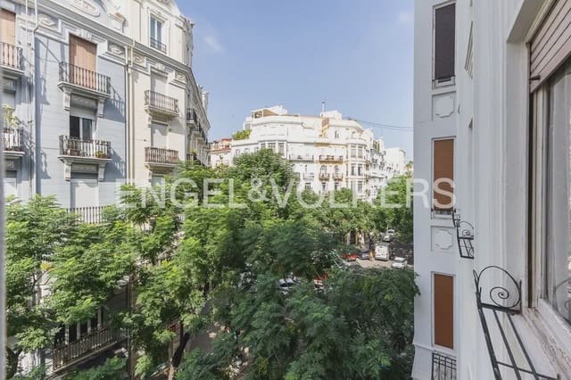 5 quarto Apartamento para venda em La Gran Via, Valência cidade - 550 000 € (Ref: 10048025)
