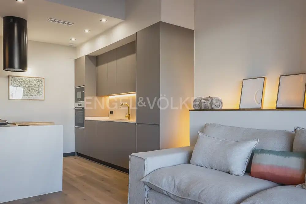 2 camera da letto Appartamento da affittare in Valencia citta - 2.500 € (Rif: 10048132)