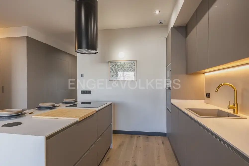 2 camera da letto Appartamento da affittare in Valencia citta - 2.500 € (Rif: 10048132)