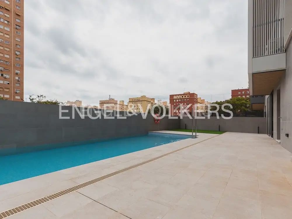 3 sypialnia Mieszkanie do wynajęcia w Miasto Walencja z basenem garażem - 2 400 € (Ref: 10048488)