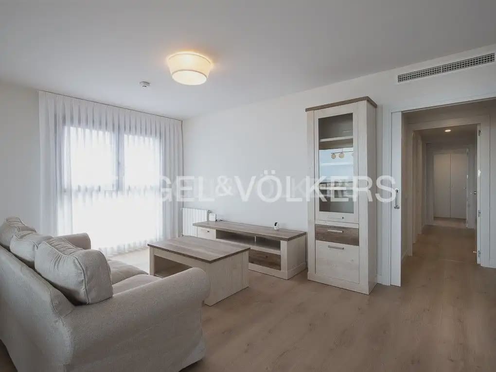 3 sypialnia Mieszkanie do wynajęcia w Miasto Walencja z basenem garażem - 2 400 € (Ref: 10048488)