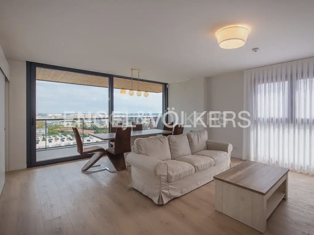 3 sypialnia Mieszkanie do wynajęcia w Miasto Walencja z basenem garażem - 2 400 € (Ref: 10048488)