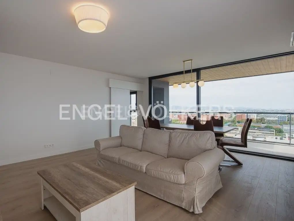 3 sypialnia Mieszkanie do wynajęcia w Miasto Walencja z basenem garażem - 2 400 € (Ref: 10048488)