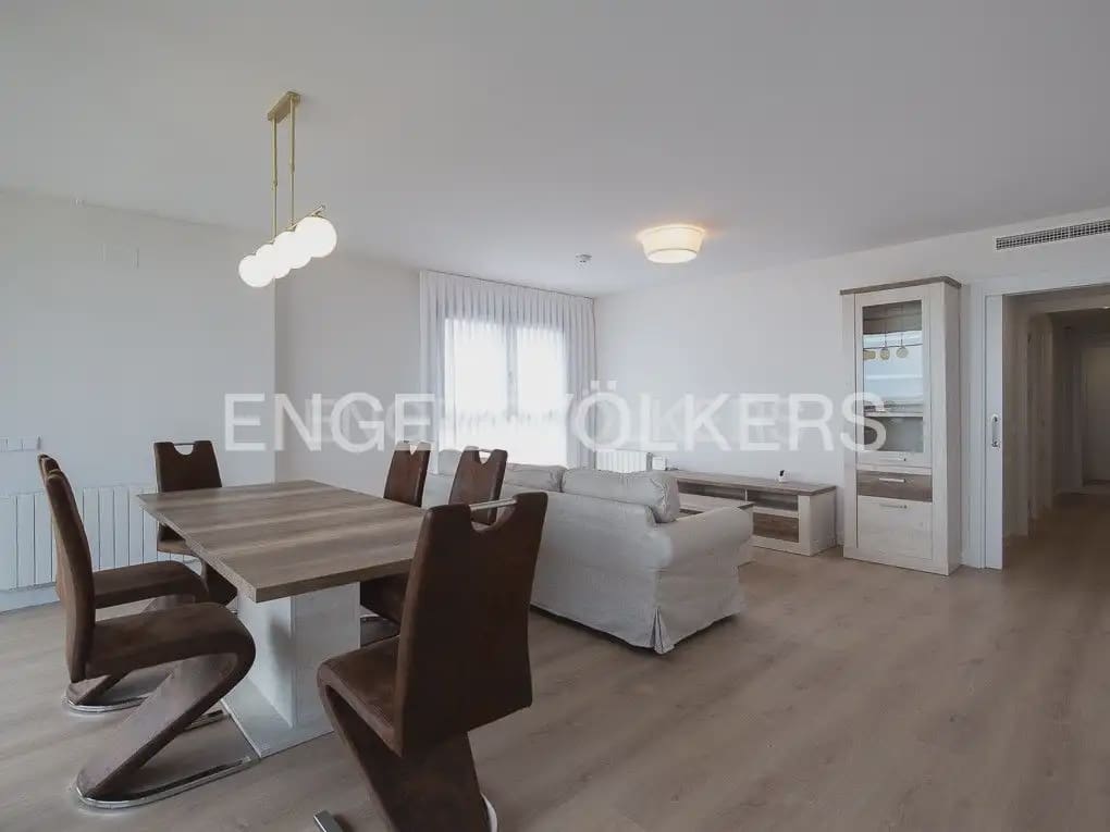 3 sypialnia Mieszkanie do wynajęcia w Miasto Walencja z basenem garażem - 2 400 € (Ref: 10048488)
