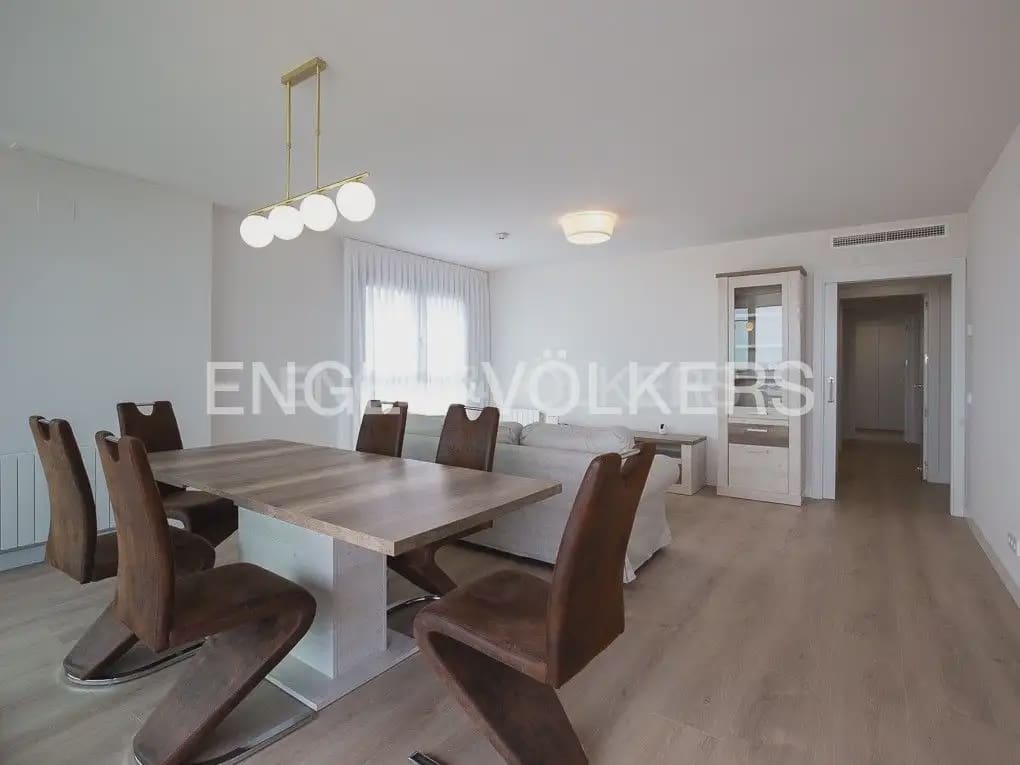 3 sypialnia Mieszkanie do wynajęcia w Miasto Walencja z basenem garażem - 2 400 € (Ref: 10048488)