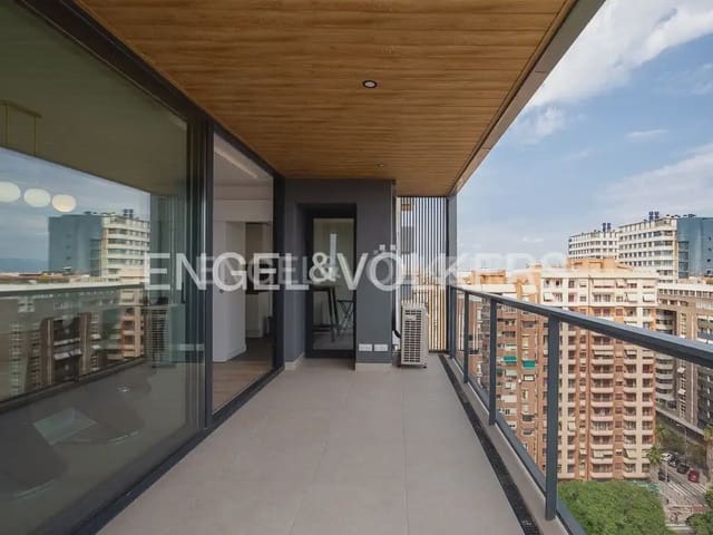 3 sypialnia Mieszkanie do wynajęcia w Ciutat Jardi, Miasto Walencja z basenem garażem - 2 400 € (Ref: 10048488)