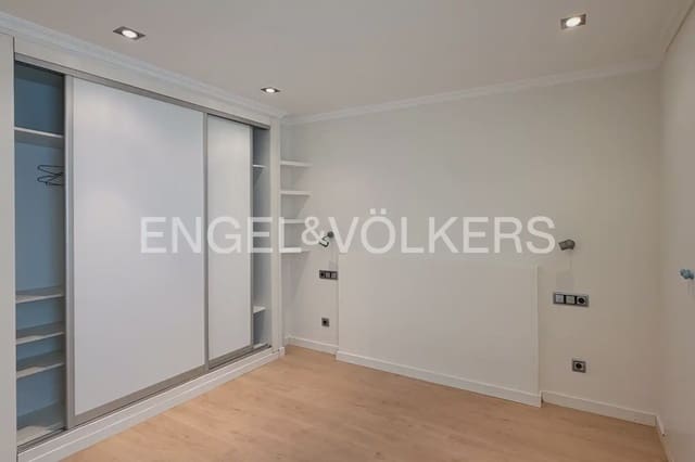2 Zimmer Wohnung zu vermieten in Exposicio, València Stadt - 1.600 € (Ref: 10054407)