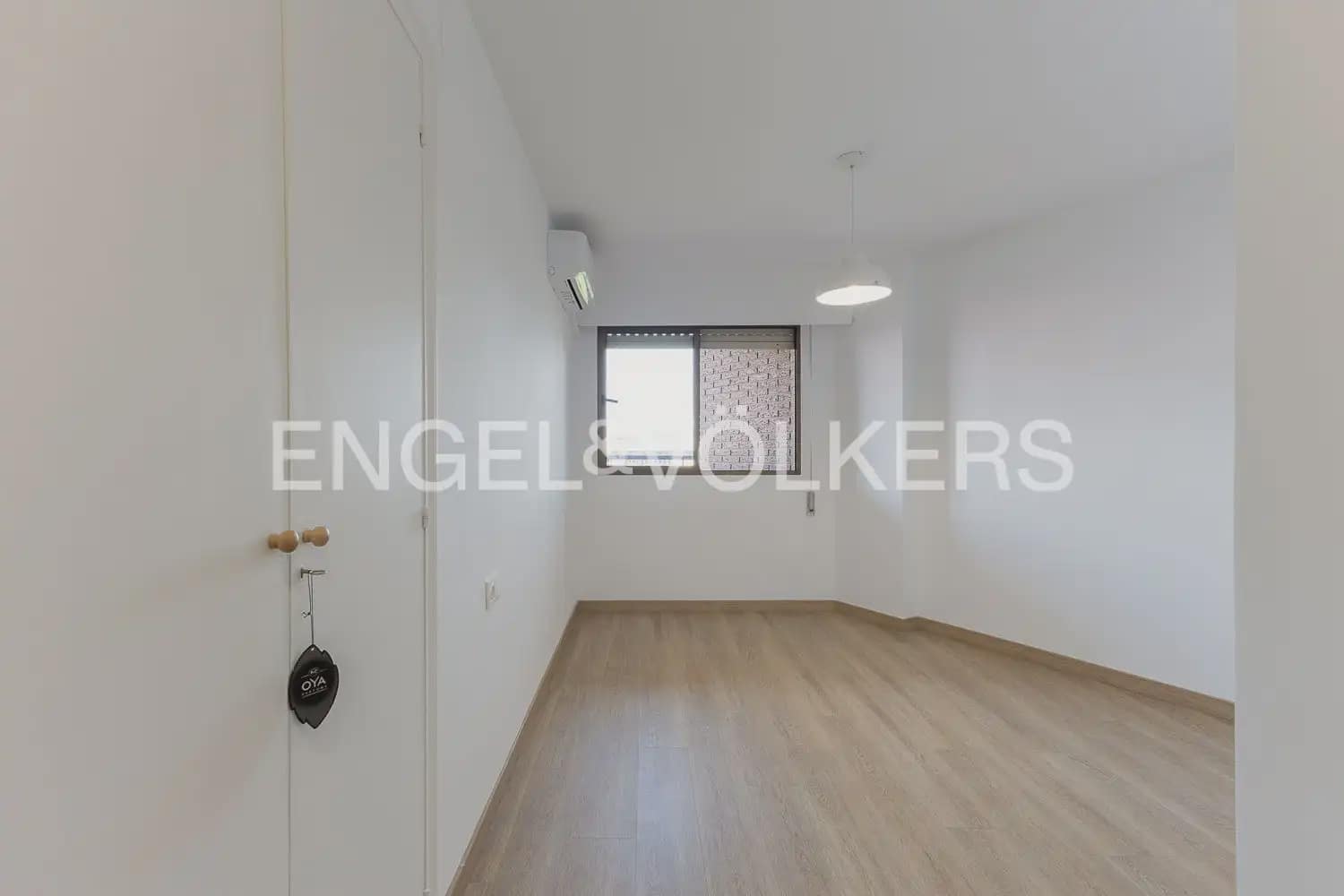 Appartement de 3 chambres à louer à Valence ville avec garage - 1 900 € (Ref: 10054474)