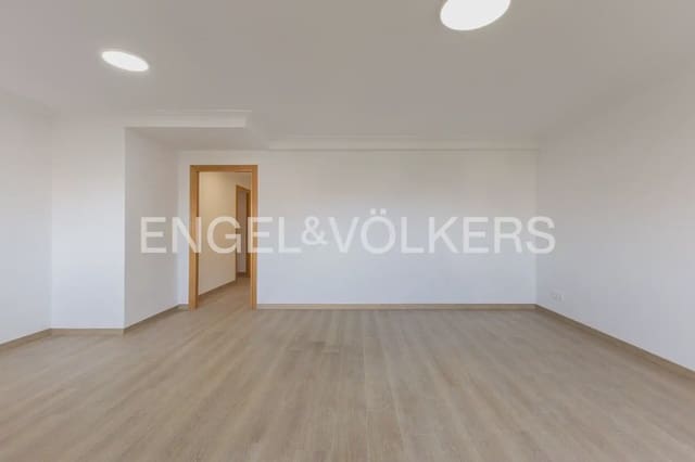 Appartement de 3 chambres à louer à Mestalla, Valence ville avec garage - 1 900 € (Ref: 10054474)