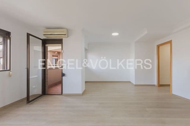 Appartement de 3 chambres à louer à Mestalla, Valence ville avec garage - 1 900 € (Ref: 10054474)