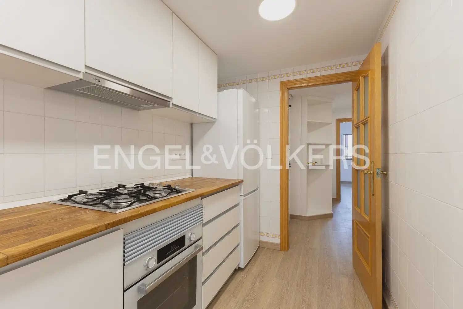 Appartement de 3 chambres à louer à Valence ville avec garage - 1 900 € (Ref: 10054474)