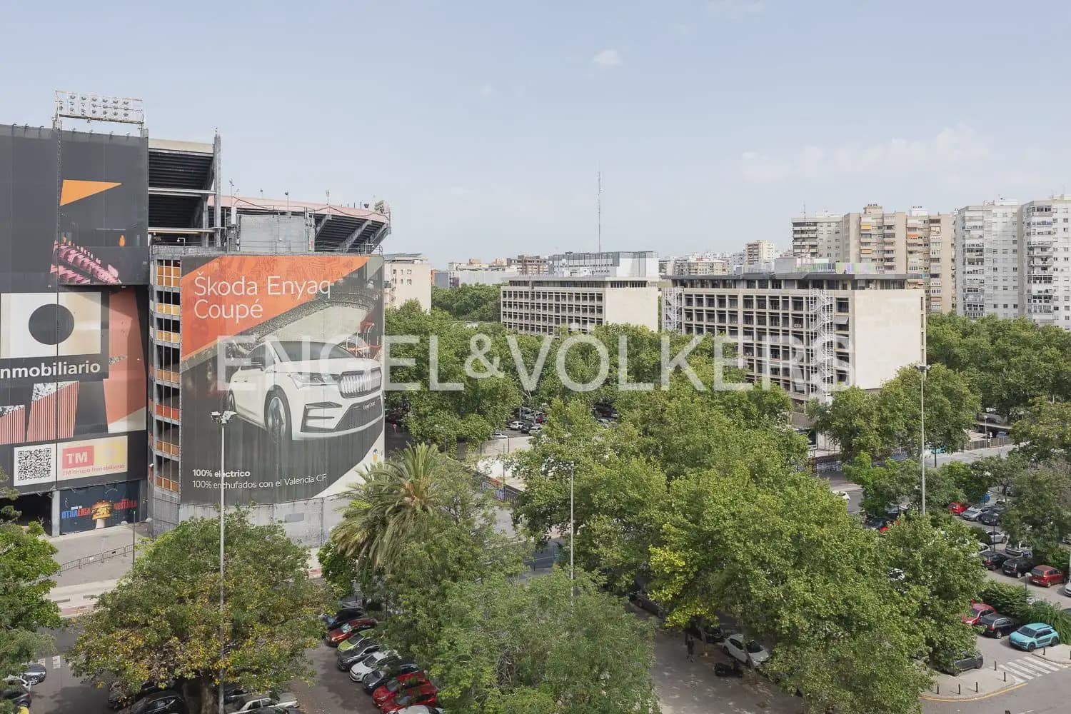 Appartement de 3 chambres à louer à Valence ville avec garage - 1 900 € (Ref: 10054474)