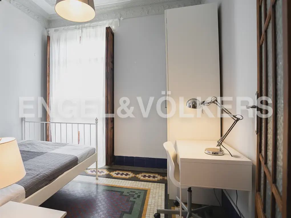 4 makuuhuone Asunto vuokrattavana paikassa Valencia kaupunki - 2 000 € (Ref: 10055610)