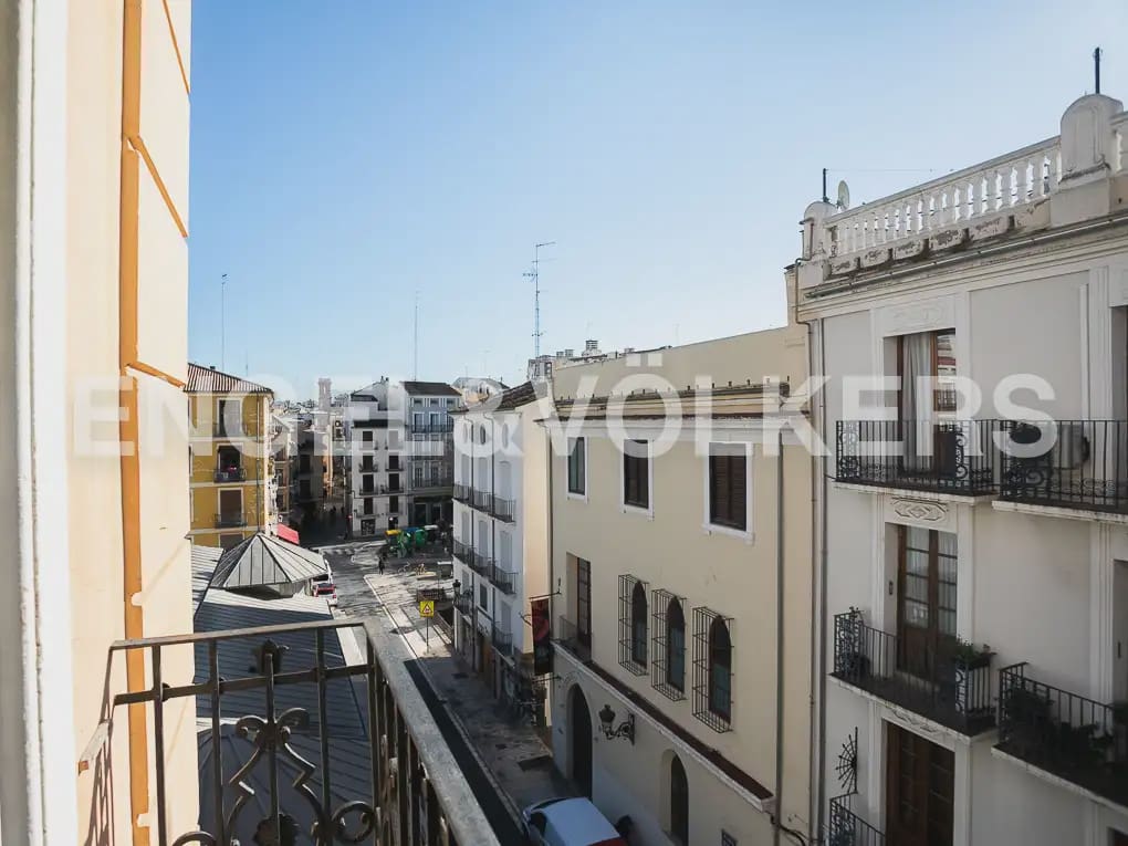 4 makuuhuone Asunto vuokrattavana paikassa Valencia kaupunki - 2 000 € (Ref: 10055610)