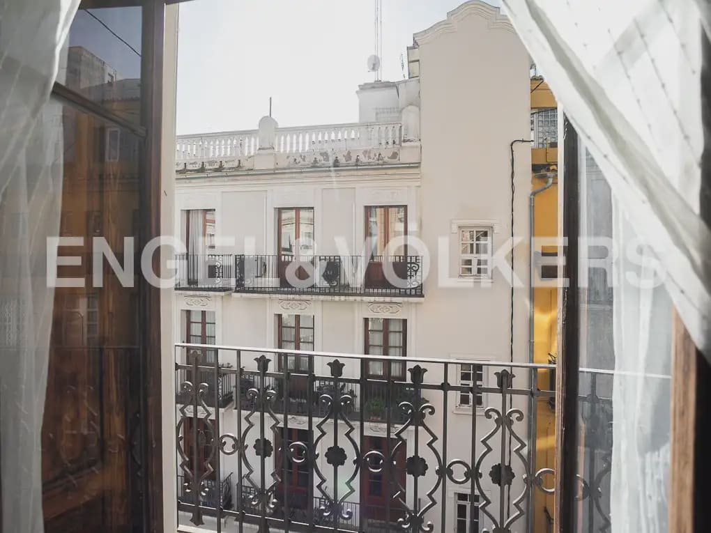 4 makuuhuone Asunto vuokrattavana paikassa Valencia kaupunki - 2 000 € (Ref: 10055610)