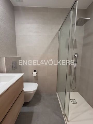 3 slaapkamer Flat te huur in Exposicio, Valencia stad - € 2.500 (Ref: 10055611)