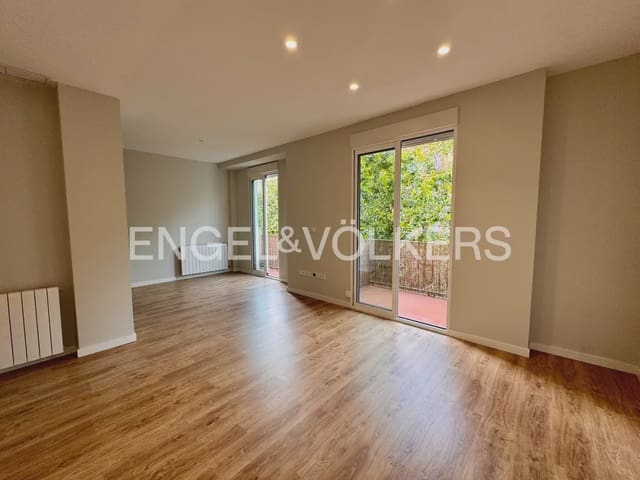 3 slaapkamer Flat te huur in Exposicio, Valencia stad - € 2.500 (Ref: 10055611)