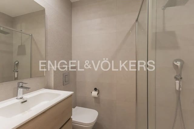 Appartement de 3 chambres à louer à Exposicio, Valence ville - 2 500 € (Ref: 10055611)