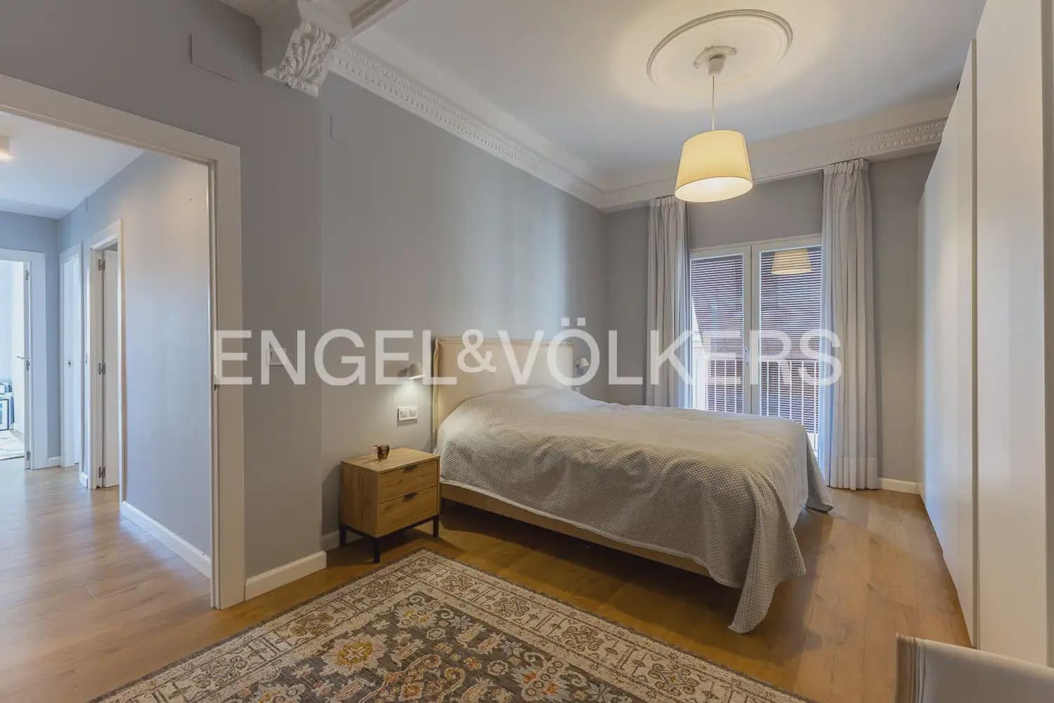 4 slaapkamer Flat te huur in Valencia stad - € 4.200 (Ref: 10055612)