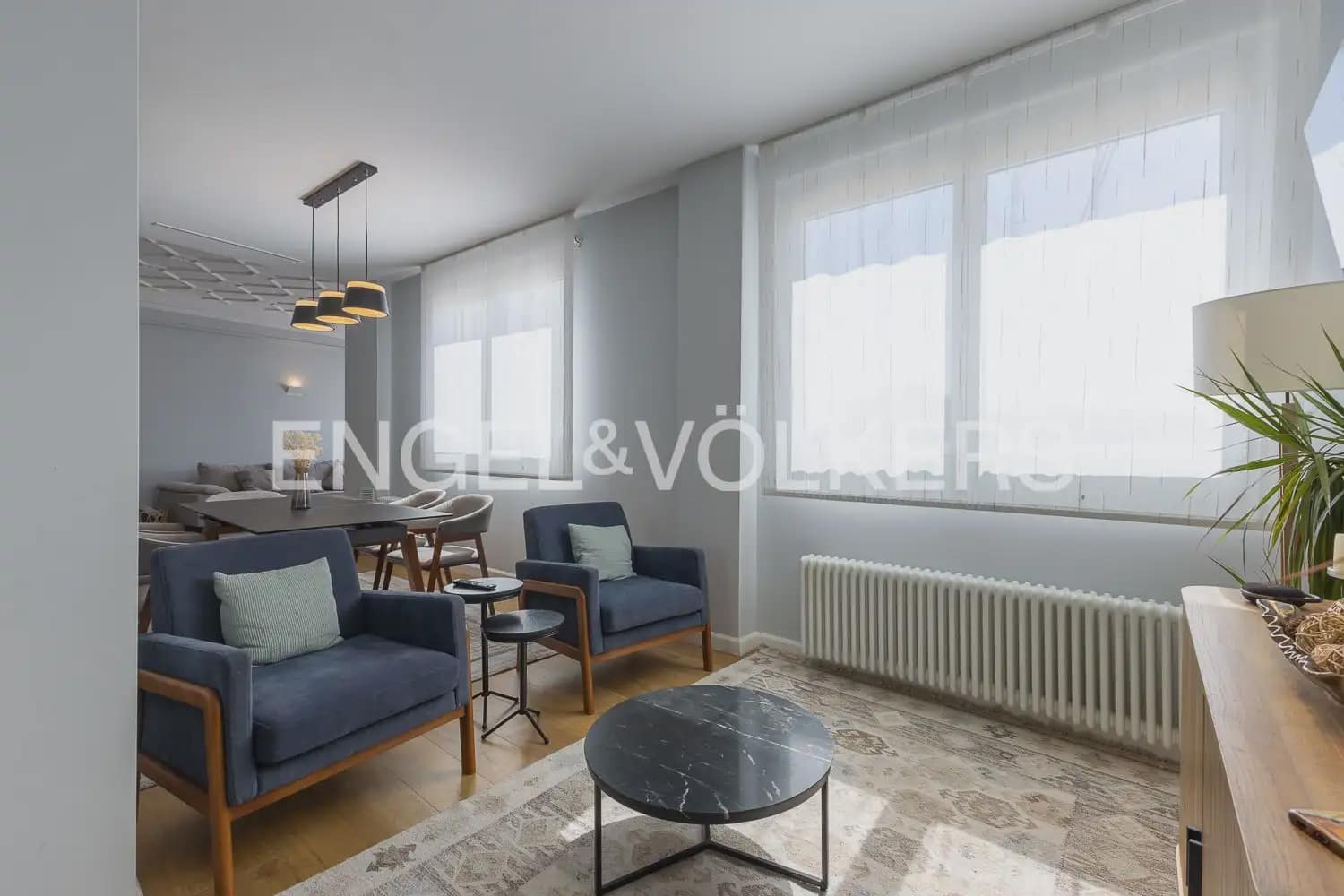 4 slaapkamer Flat te huur in Valencia stad - € 4.200 (Ref: 10055612)