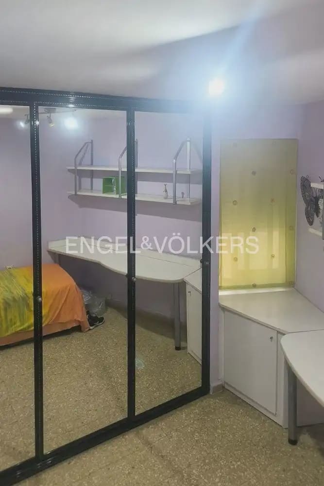 3 makuuhuone Asunto vuokrattavana paikassa Valencia kaupunki - 1 500 € (Ref: 10057835)