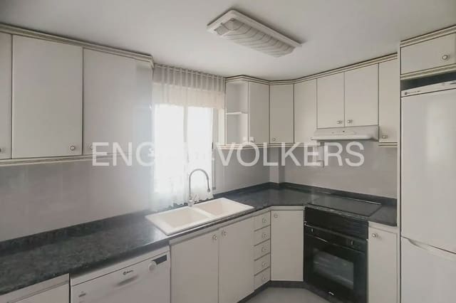 3 makuuhuone Asunto vuokrattavana paikassa Patraix, Valencia kaupunki - 1 500 € (Ref: 10057835)