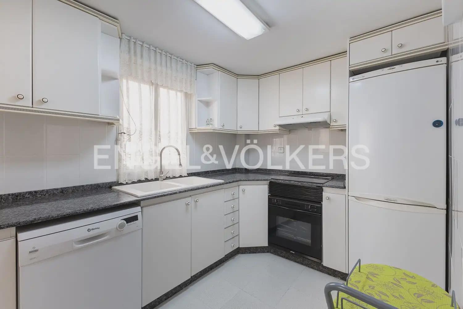 3 soveværelse Lejlighed til leje i Valencia by - € 1.500 (Ref: 10057835)