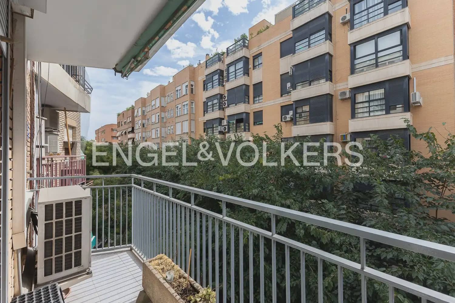 3 soveværelse Lejlighed til leje i Valencia by - € 1.500 (Ref: 10057835)