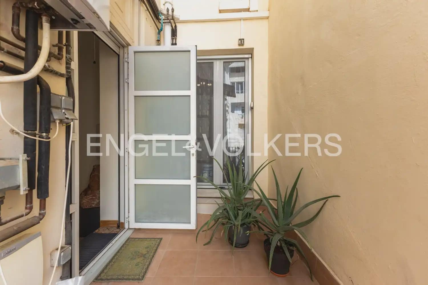3 slaapkamer Flat te koop in Valencia stad - € 1.850.000 (Ref: 10057836)
