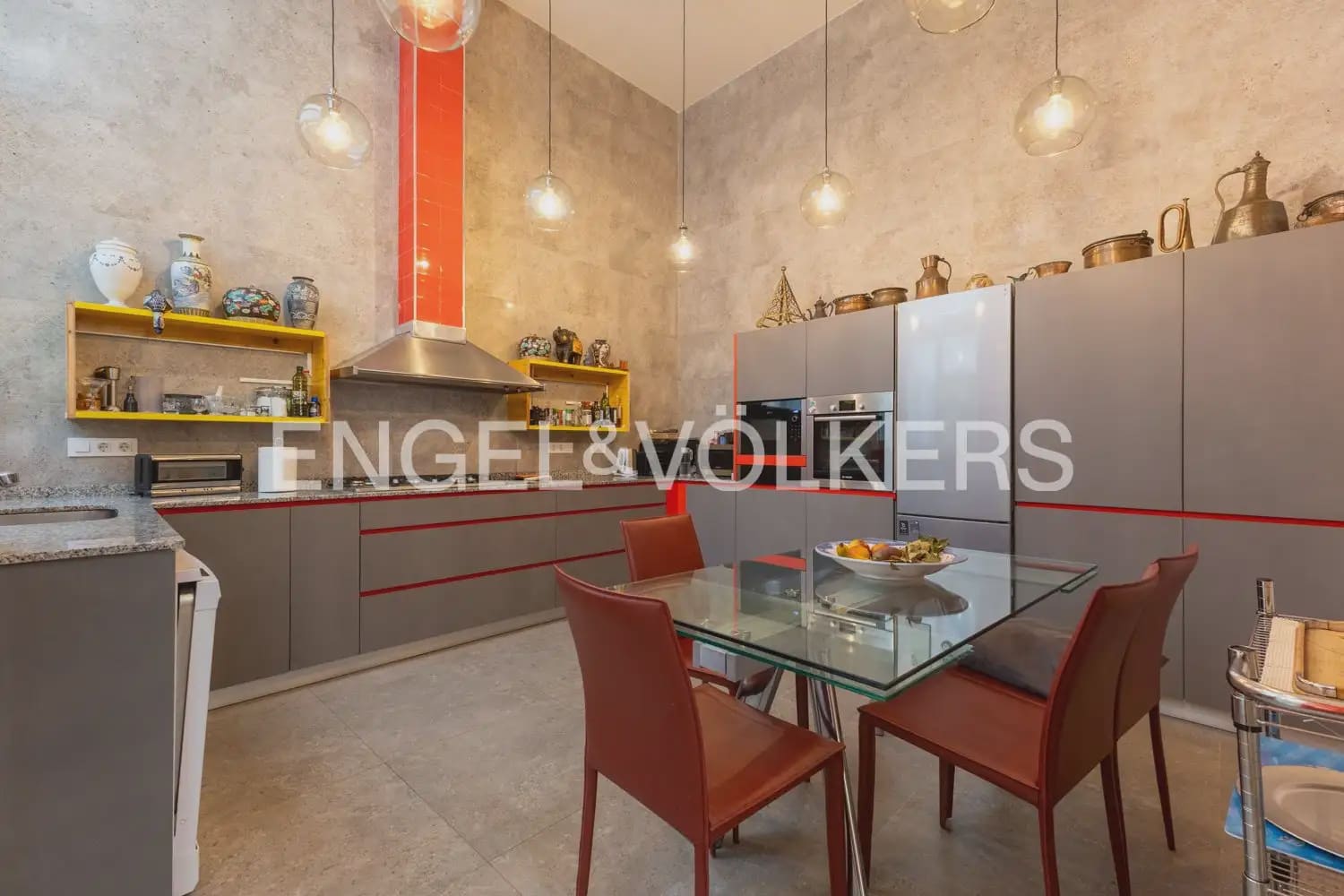 3 slaapkamer Flat te koop in Valencia stad - € 1.850.000 (Ref: 10057836)